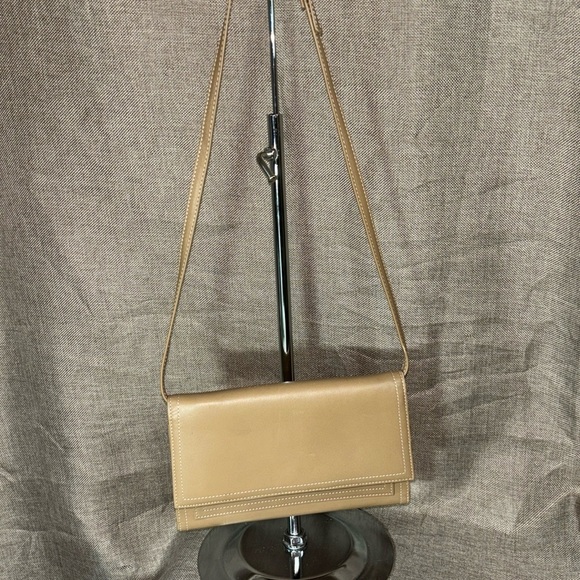 The SAK Envelope Tan Leather Small Shoulder Bag - Picture 1 of 10